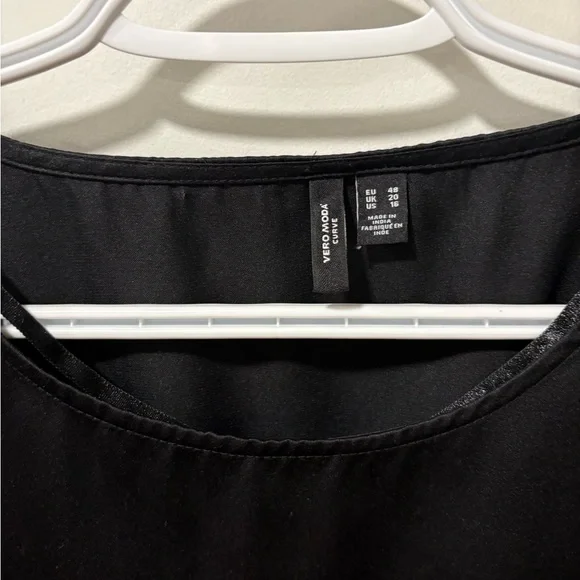 Vero Moda Black Satin Dress 16 - Picture 5 of 9